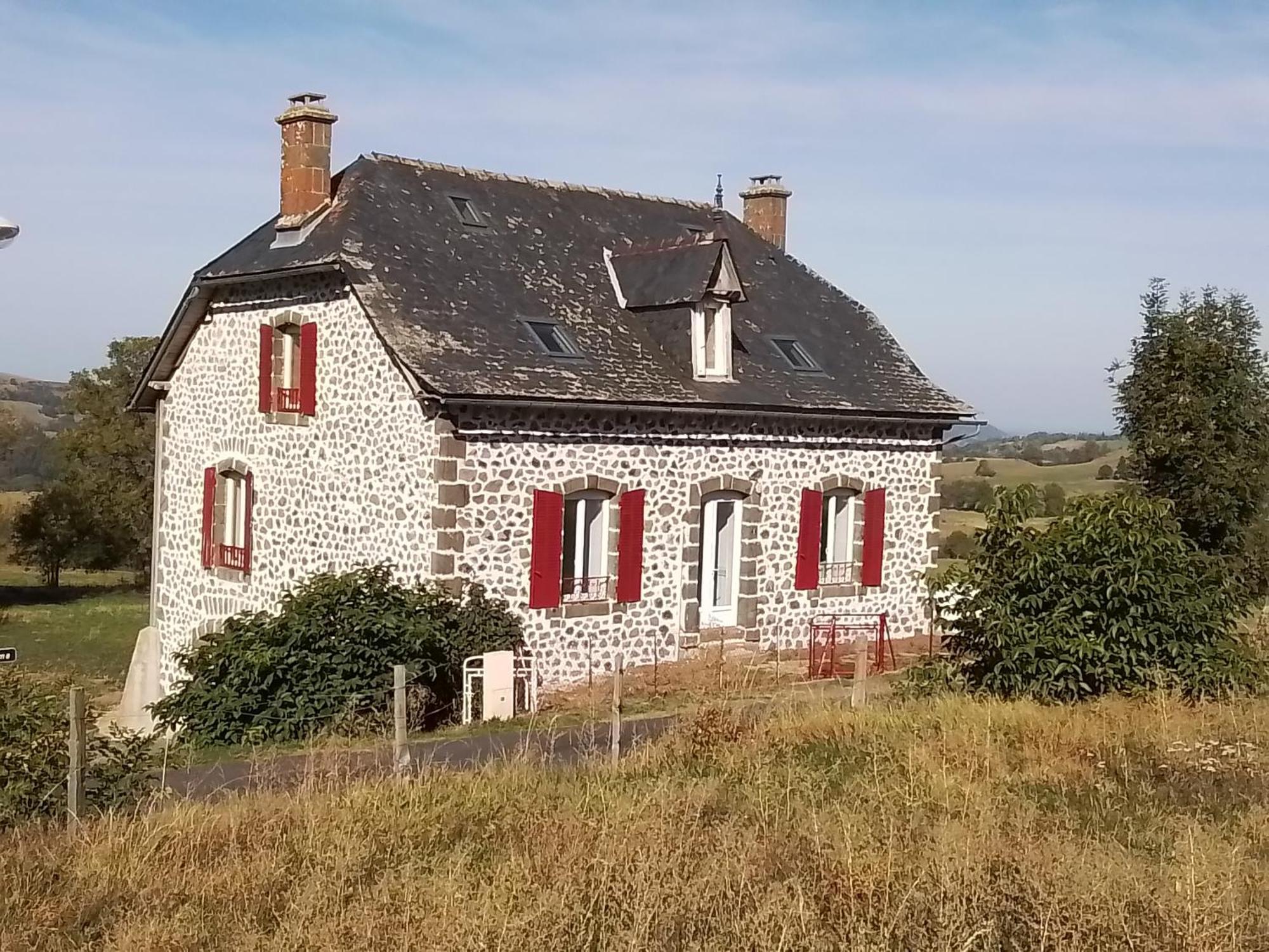 Grande Maison 7 Chambres Cheylade Esterno foto